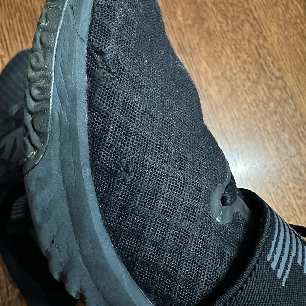 Women’s Nike Renew Tennis Shoes (7.5) - Picture 9 of 10